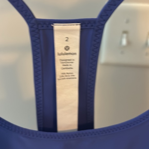 Lululemon royal blue nylon work out tank size 2 - Picture 4 of 4